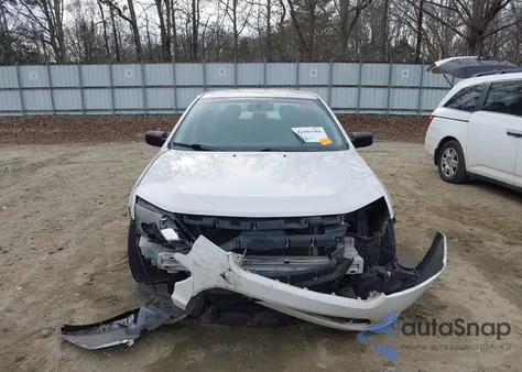 2012 Ford Fusion S z USA, uszkodzony, nr VIN 3FAHP0GA0CR190423